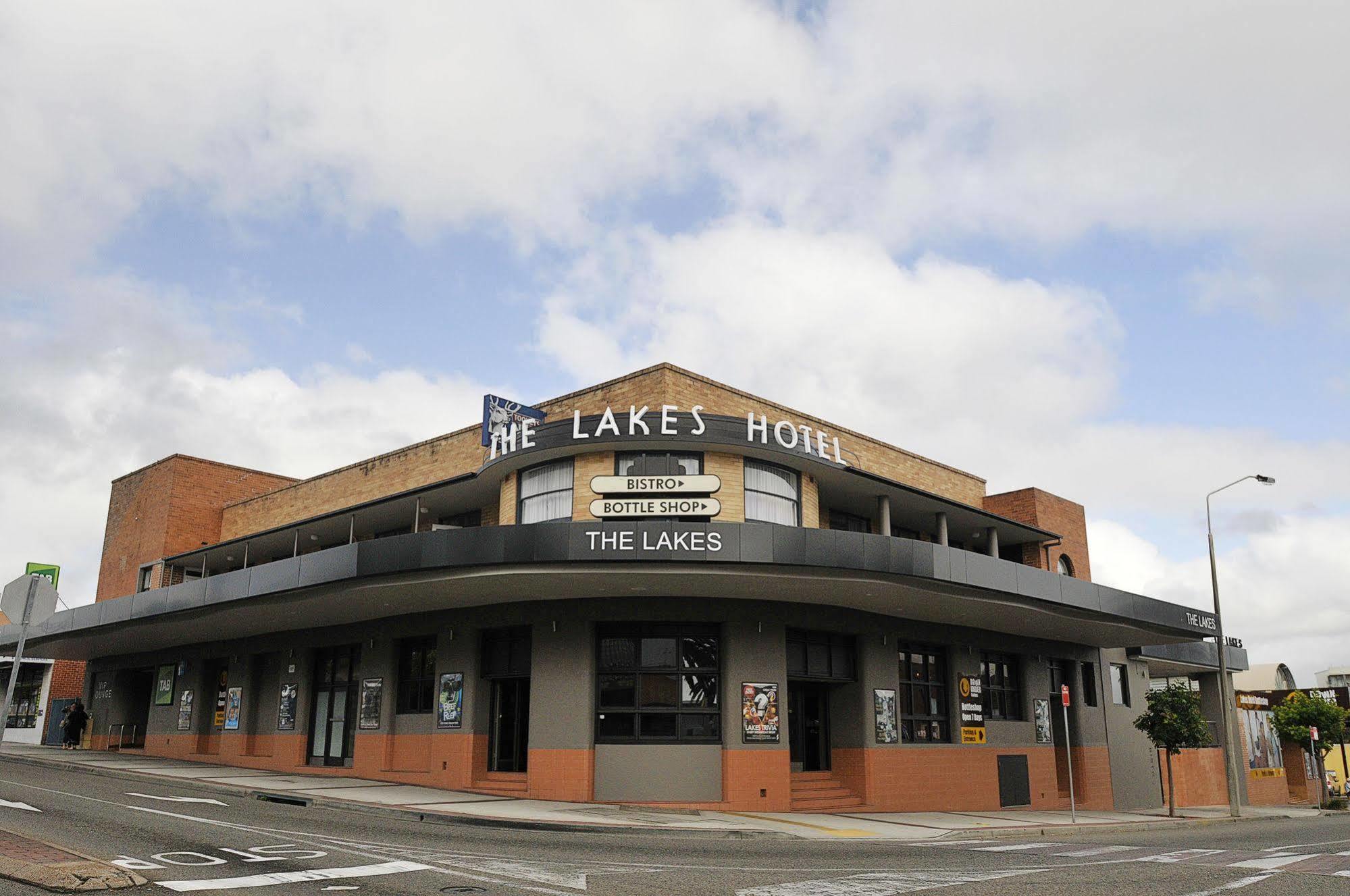 The Lakes Hotel Зе-Энтранс Экстерьер фото